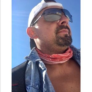 Meet your Posher, Chad